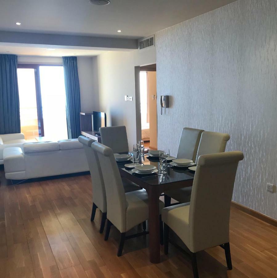 Sea View Central Apt Ithaki Ларнака Экстерьер фото
